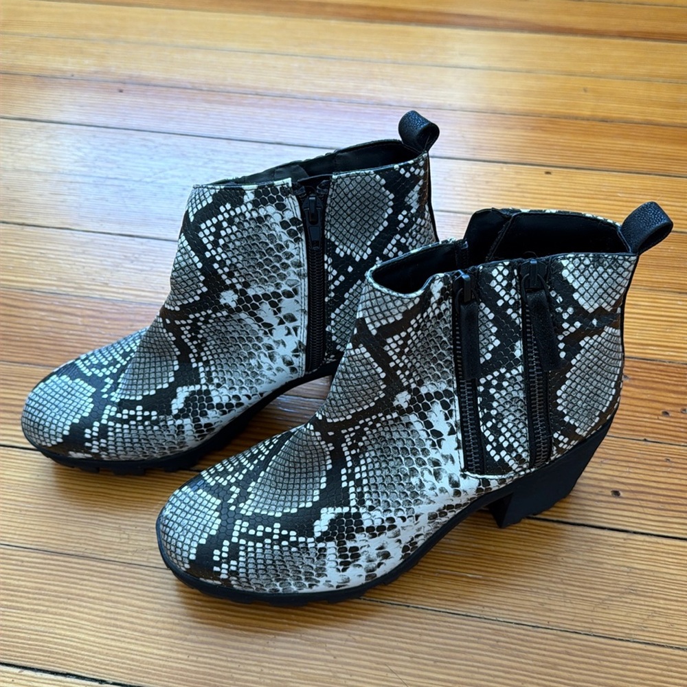 Mix No. 6 Booties